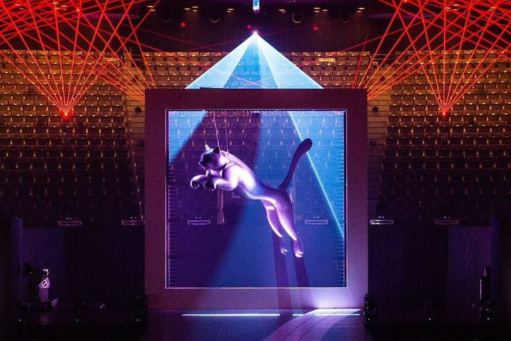 Laser beam around the Puma Logo on the runway